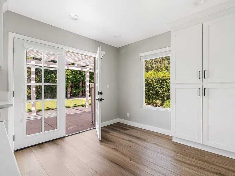 493 Messina Pl — Photo 8