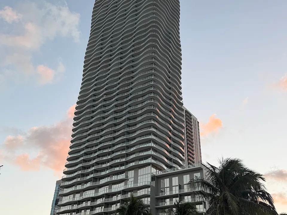 1400 Biscayne Blvd #4402