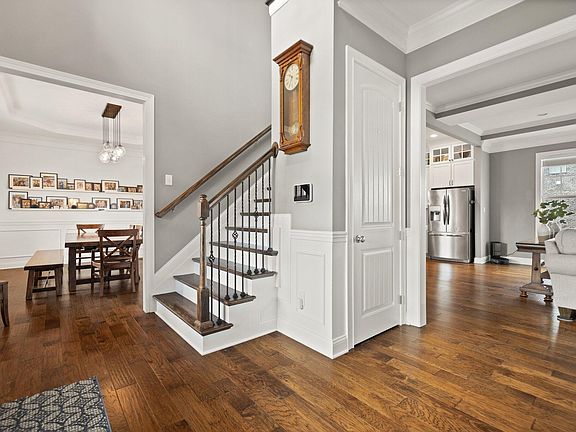 4th image of 2327 Coroneo Ln
