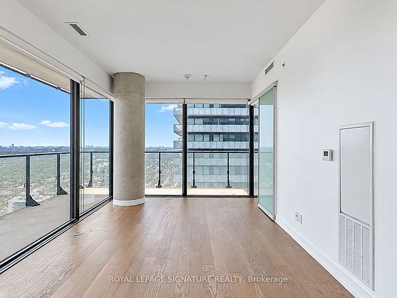 5th image of 161 Roehampton Ave #3604