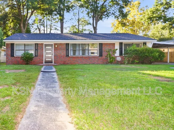 32 Skyline Dr, Savannah, GA 31406