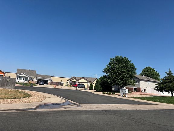 4th image of 433 E 28th Street Rd