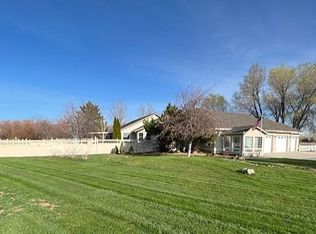 1590 Toler Ln, Gardnerville, NV 89410