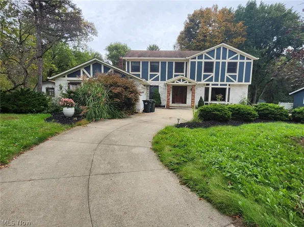 16671 Bennett Rd, North Royalton, OH 44133