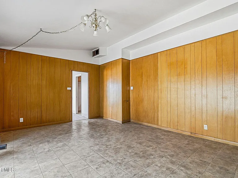2801 Polk Ave — Photo 21