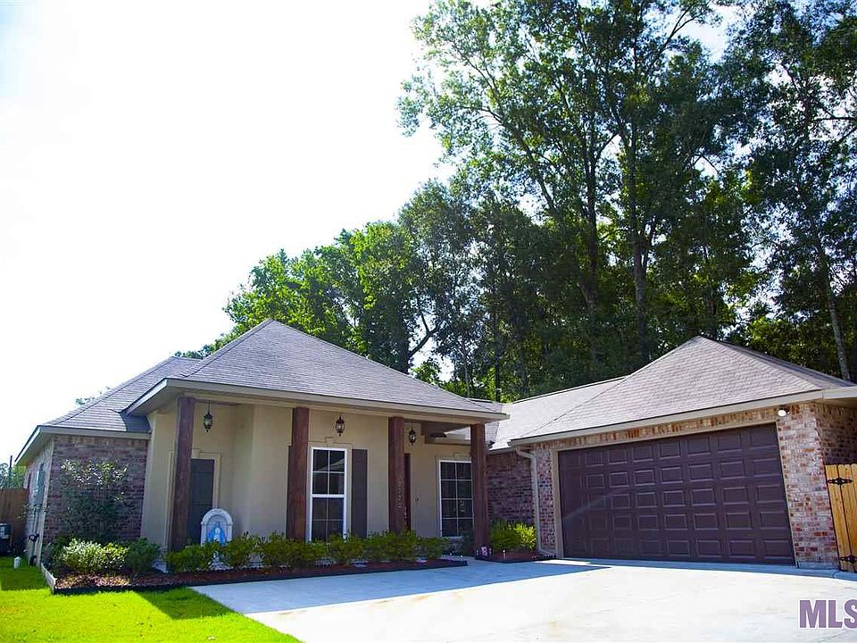 1st image of 33772 Blue River Dr