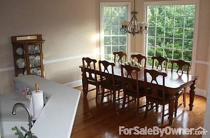 Breakfast Room
						:
						Open to kitchen and family room.