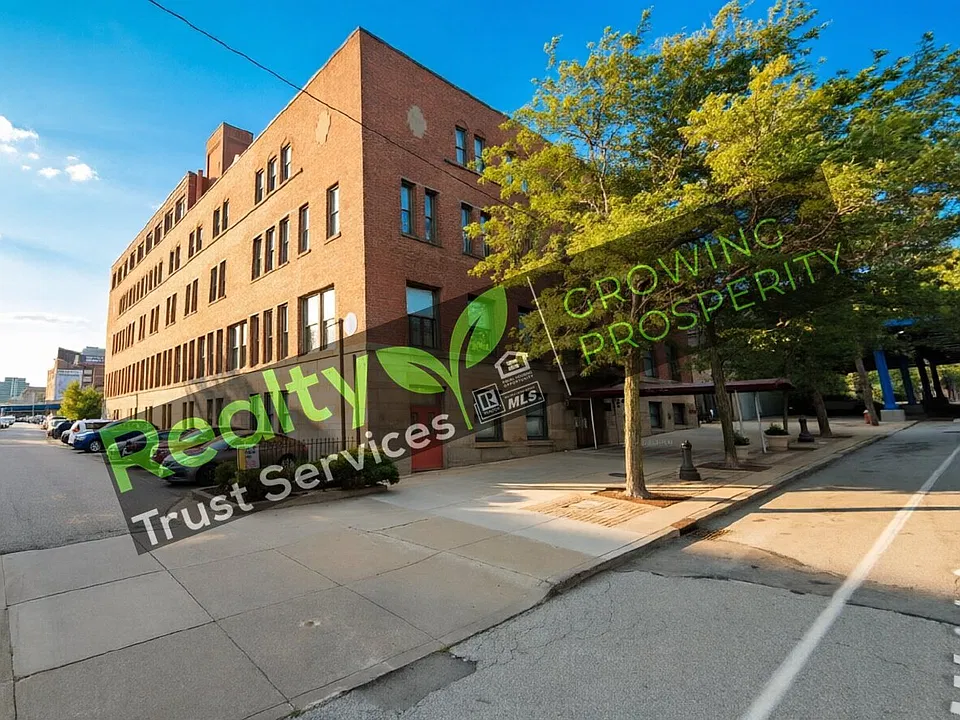 1133 W 9th St #409