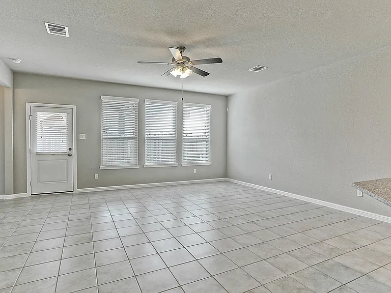 18111 Alora Springs Trc — Photo 8