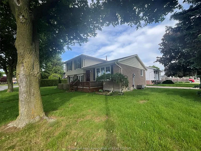 183 Michener Rd — Photo 2