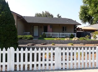 2920 Galaxy Way, Grants Pass, OR 97527