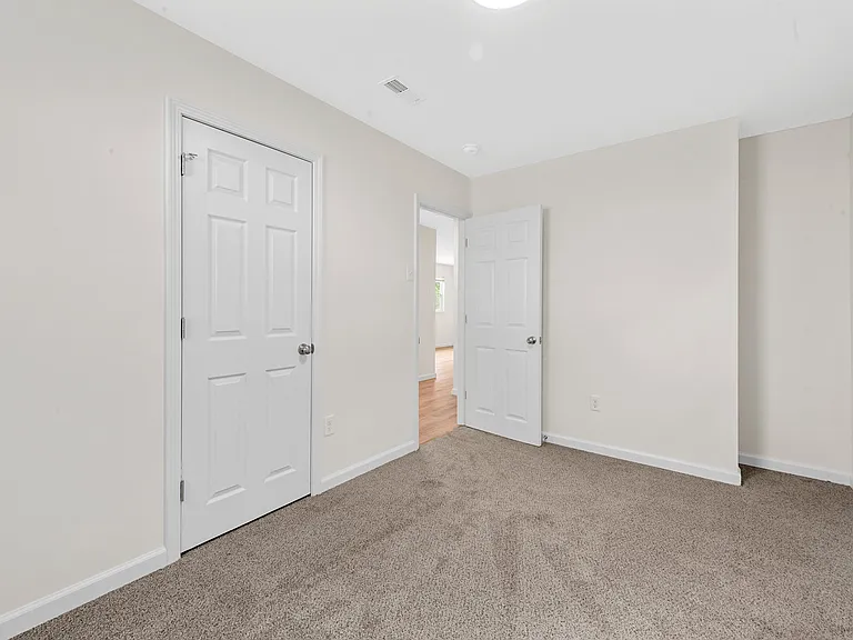 1417 Plaza Pl — Photo 16