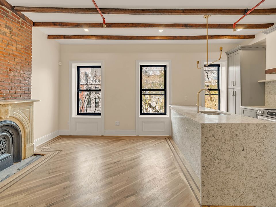 1st image of 416A Grand Ave Floor 3