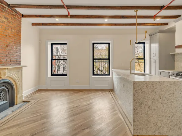 416a Grand Avenue image 1 of 7