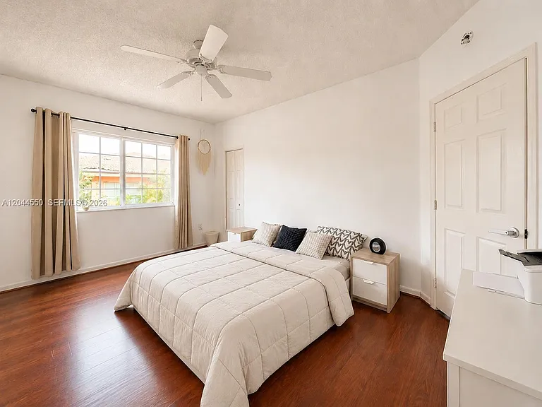 2027 SE 10th Ave #715 — Photo 2
