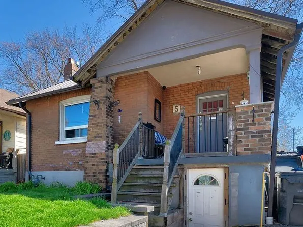5 Elward Blvd, Toronto, ON M1L 3L1