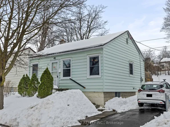 482 Wellington St, Peterborough, ON K9H 5C5