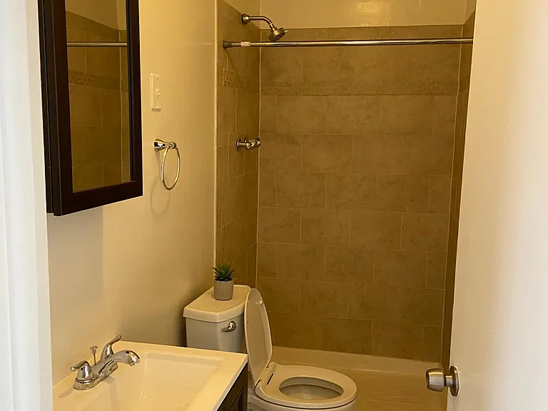 923 W Waveland Ave #1 — Photo 11