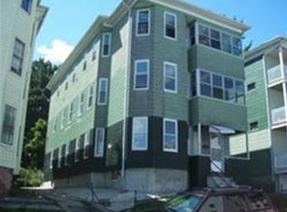 8 Mott St, Worcester, MA 01604