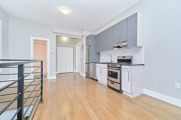 Rented by Living New York | media 19