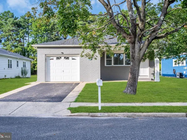 180 Biabou Dr, Toms River, NJ 08757