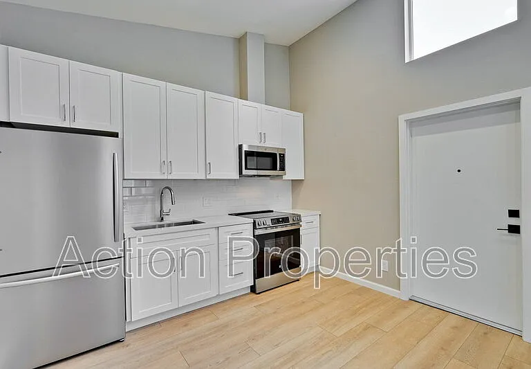 368 Camille Ct — Photo 7