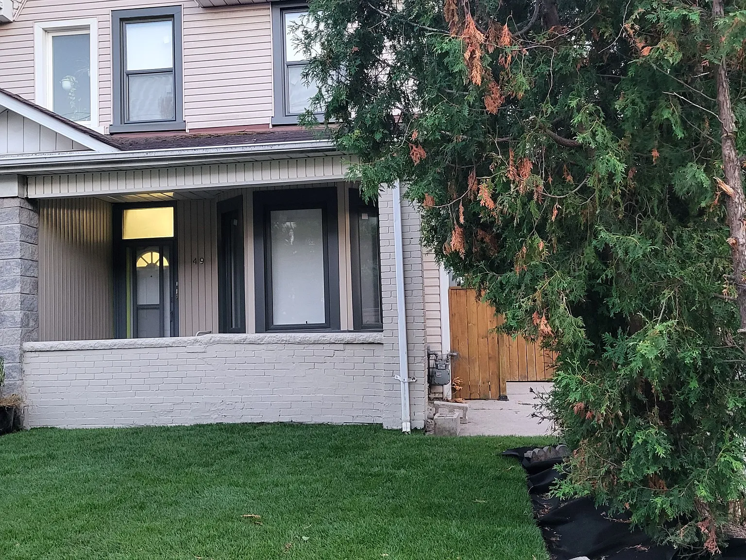3 bed, $3,300 — Photo 1