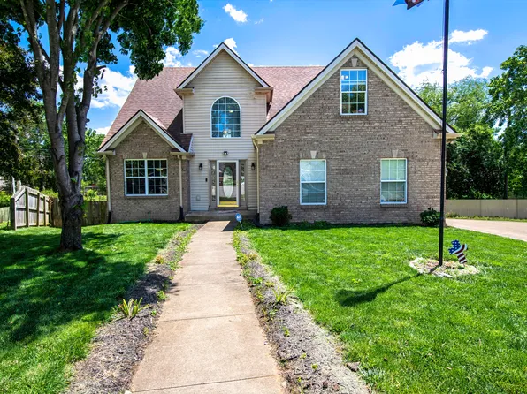 212 Woodfield Way, Nicholasville, KY 40356