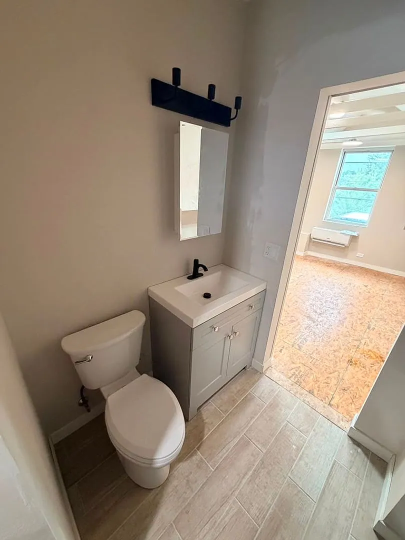 Be The First Person To Sit On The Toilet! Brand New 1bed/1bath In Logan Square/Bucktown — Photo 3