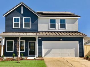 1871 N Preuss Ave, Clovis, CA