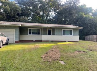 222 Rhodes Dr, Vicksburg, MS 39180