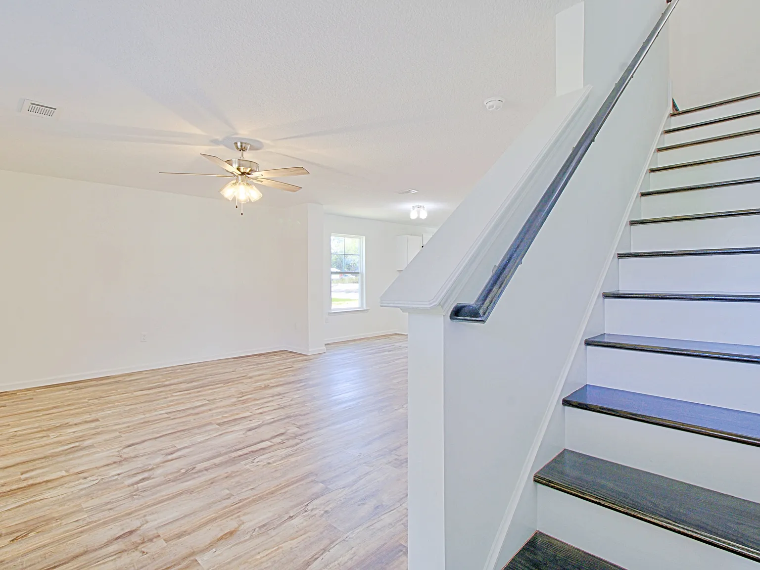 89 Horse Creek Rd NE — Photo 2