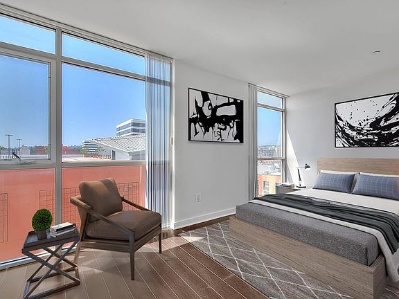 4th image of 35 N Raymond Ave Unit 410