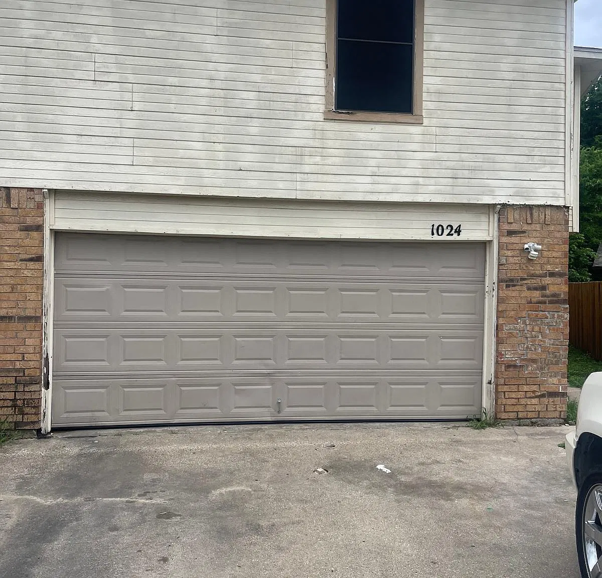 4 bed, 2.5 bath, 1300 sqft, $1,895 — Photo 1