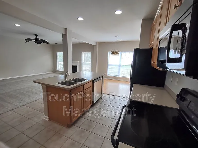 13340 Meadowmere Rd — Photo 5