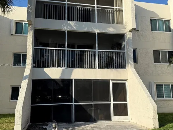 120 Lakeview Dr APT 114, Fort Lauderdale, FL 33326