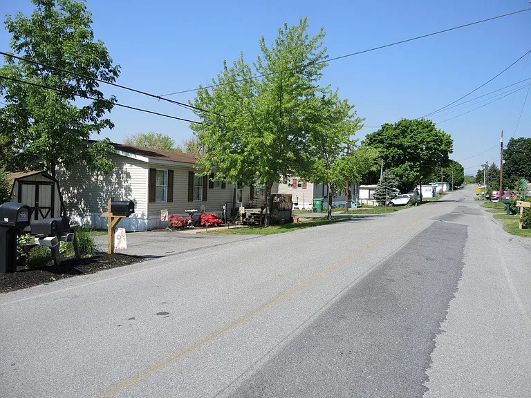 Carsons — Photo 19
