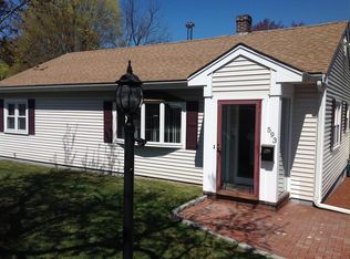 593 Lowell St, Peabody, MA 01960