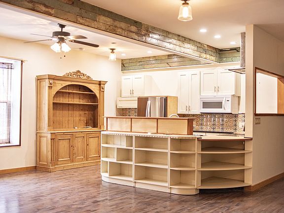 4th image of 361 Van Brunt St #1