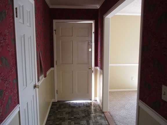 3rd image of 505 Cedar Dr