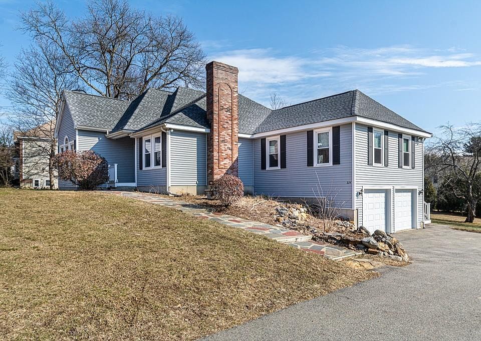 224 Westford St, Chelmsford, MA 01824 Zillow