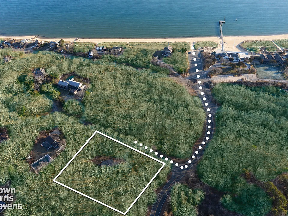 9 Devon Landing Dr
