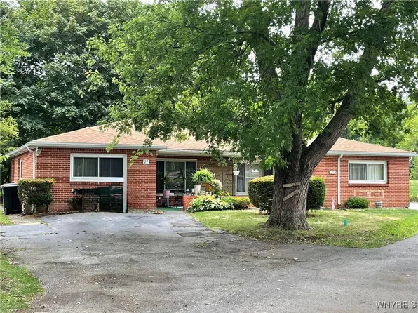 25-27 Cadet Cir, Lancaster, NY 14086