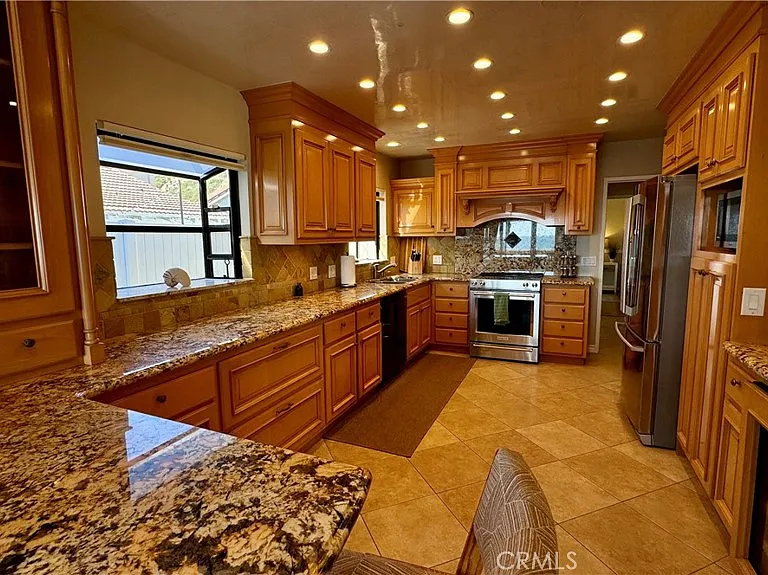 35225 Beach Rd — Photo 27
