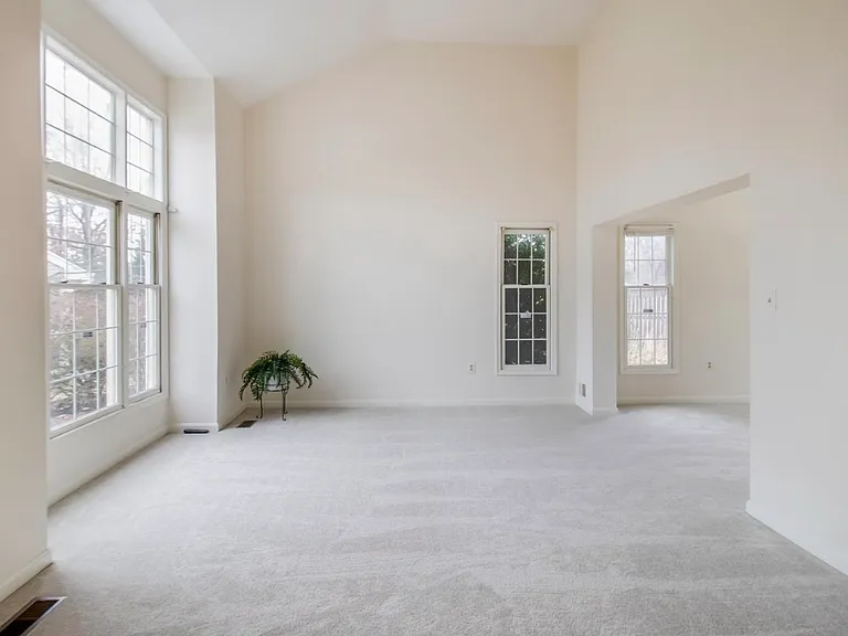 4100 Ulster Rd — Photo 6