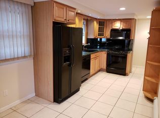 178 6th St #2, Harrison, NJ 07029