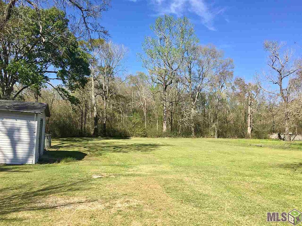 2nd image of 6881 Woodland Dr