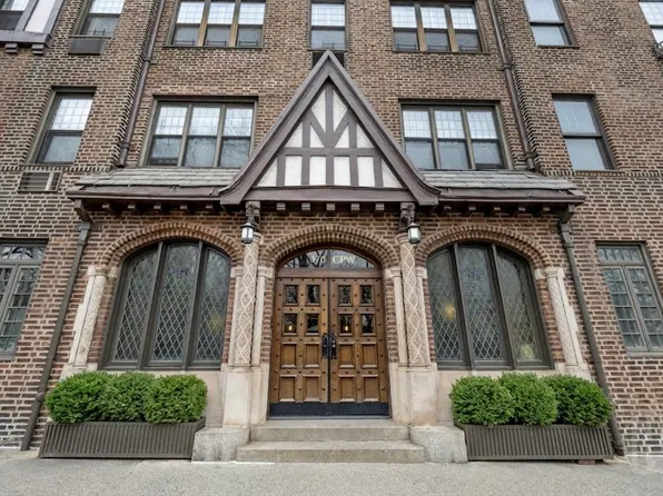 370 Cpw image 1 of 10