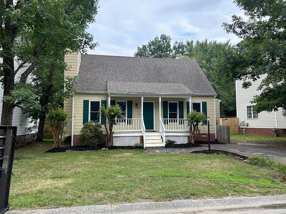 Cheerful and welcoming street view!