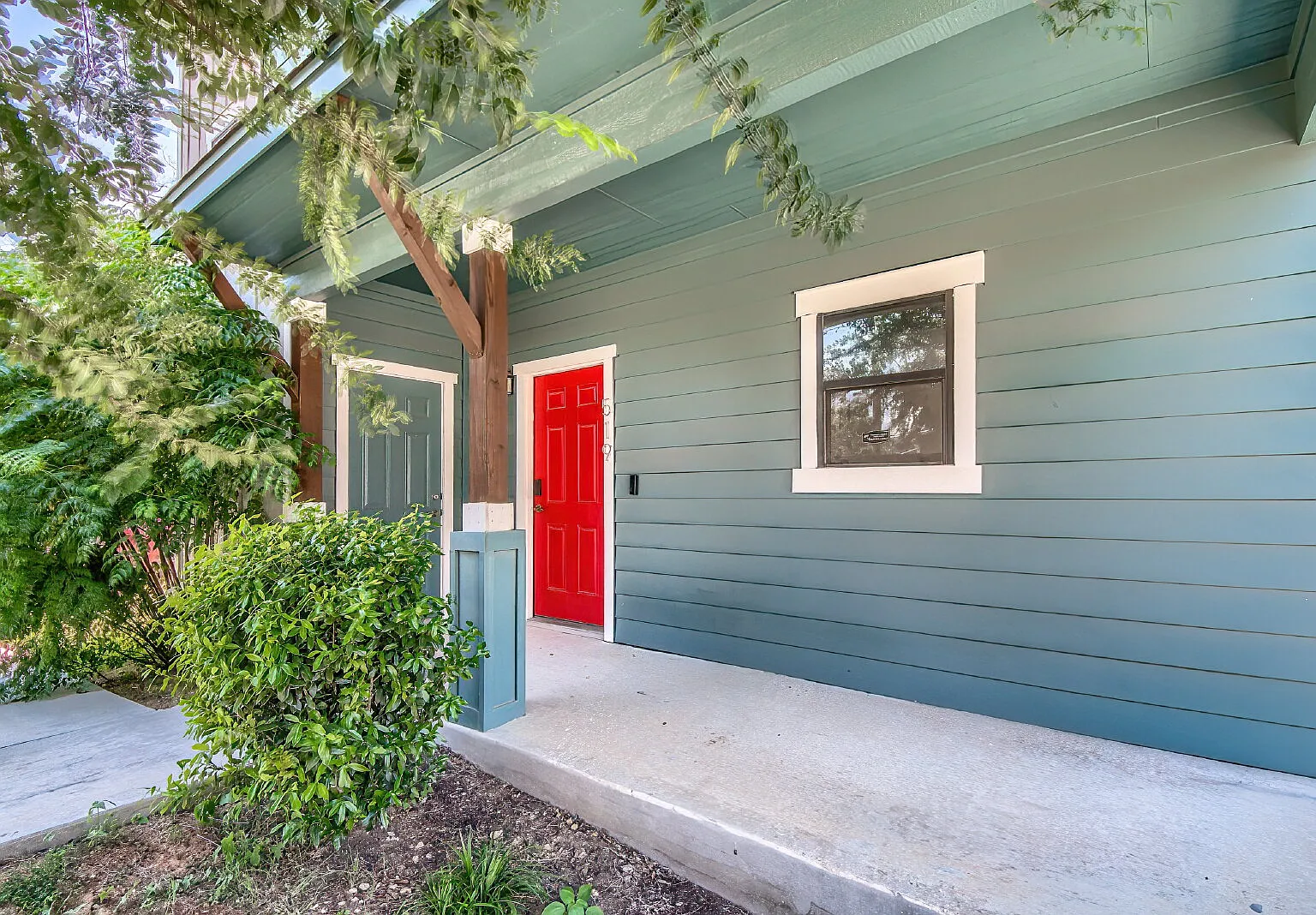 2 bed, 2.5 bath, 1244 sqft, $1,485 — Photo 3